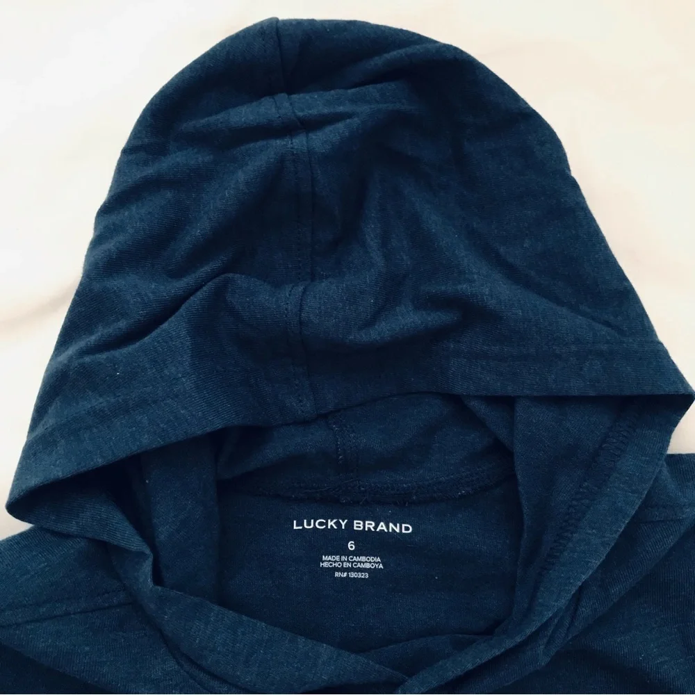 Lucky Brand questions leave